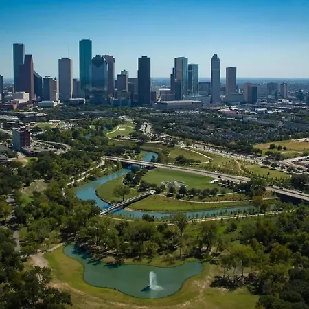 Urban Oasis Your Perfect Getaway In The Heart Of Downtown